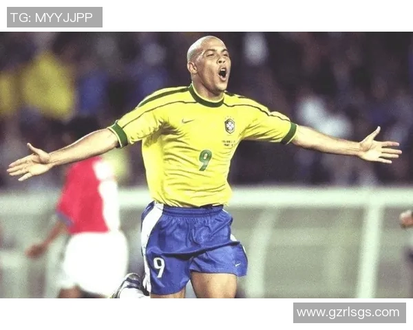 足球世界排名第一球星是谁他背后的传奇与辉煌成就 足球世界排名第一球星是谁他背后的传奇与辉煌成就